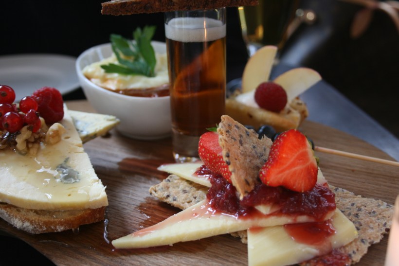 denmark food, copenhagen, travel tips, diet tips, quebec